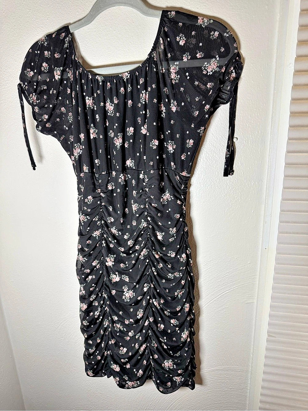 Ultra Flirt Floral Ruched Mini Dress in Black & Pink Like New